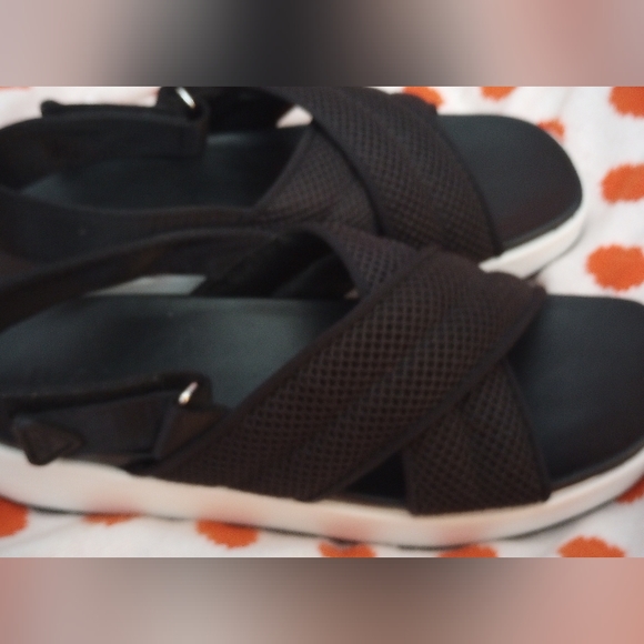 UGG Australia Nella Mesh Sandals 8.5 - Picture 2 of 5